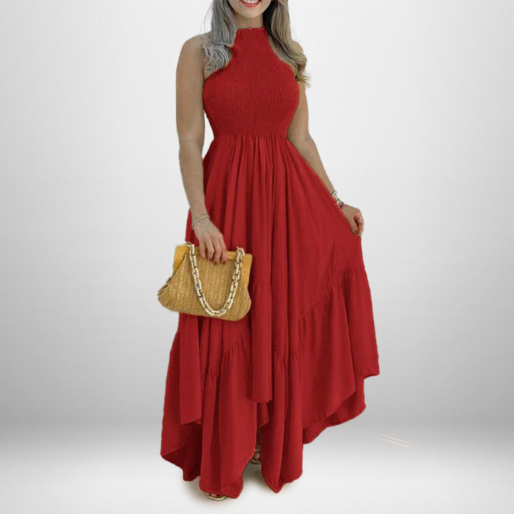 Robe maxi élégante pour femmes avec col haut et jupe fluide Chic & Stil