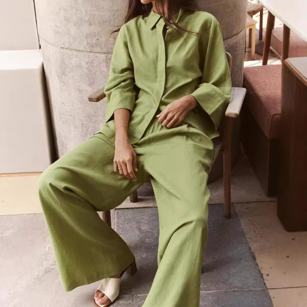 Casual oversized shirt for women in lightweight cotton blend with classic details Lune London