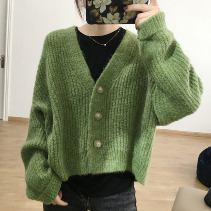 Women's knit cardigan with V-neck and high-quality button details Lune London