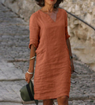 Linen dress for women with a relaxed fit and elegant V-neck Lune London