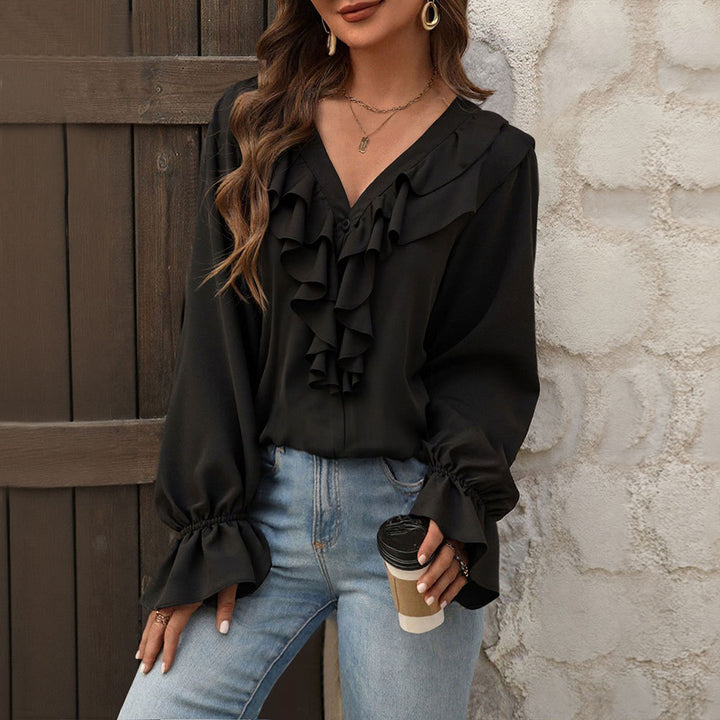 Blouse for women with elegant ruffle details and a chic V neck Chic & Stil