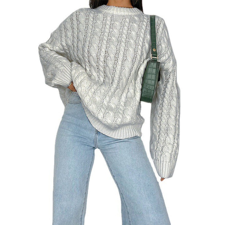 Chunky knit sweater for women with a refined twisted pattern in soft material Lune London