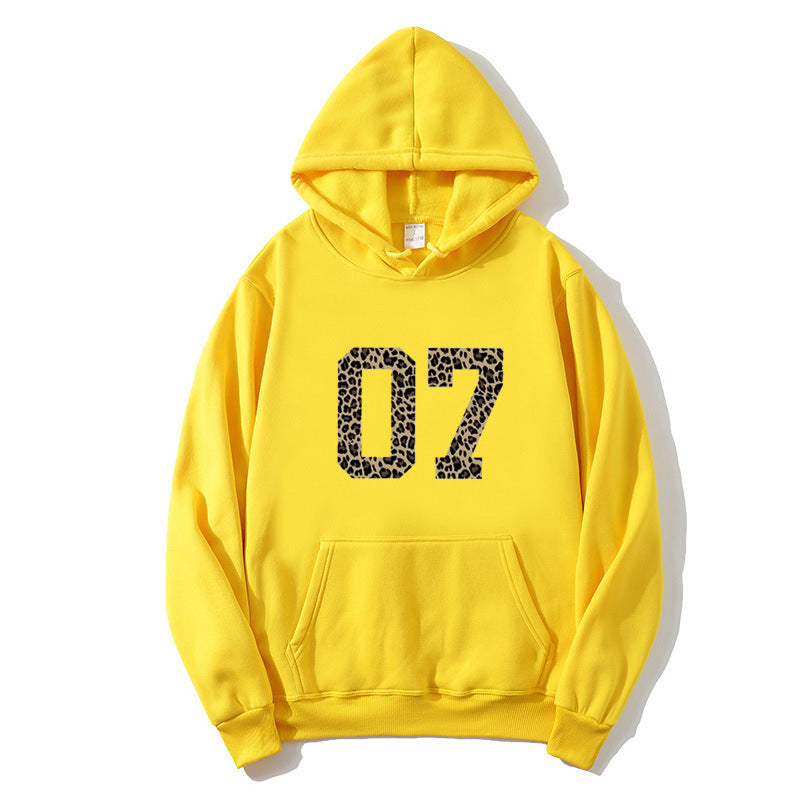 Women's Hoodie with Modern Animal Print Chic & Stil