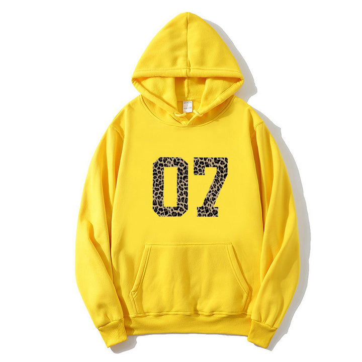 Women's Hoodie with Modern Animal Print Chic & Stil