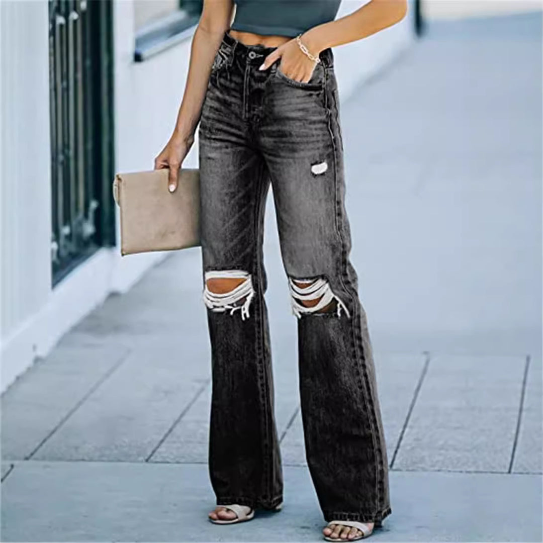 Flared jeans for women with a modern distressed look with high pockets Lune London