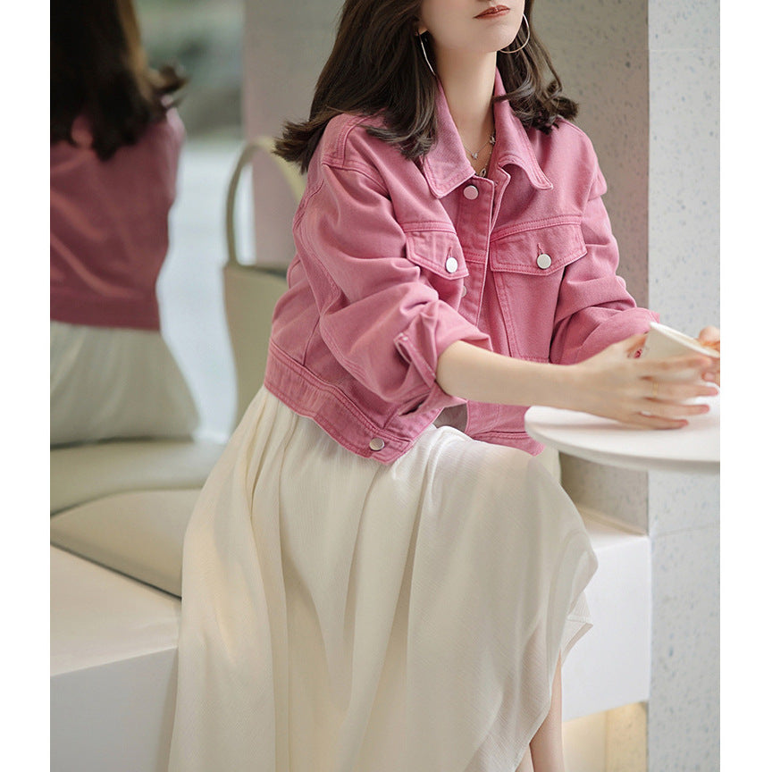 Veste en denim courte pour femmes avec détails modernes Chic & Stil