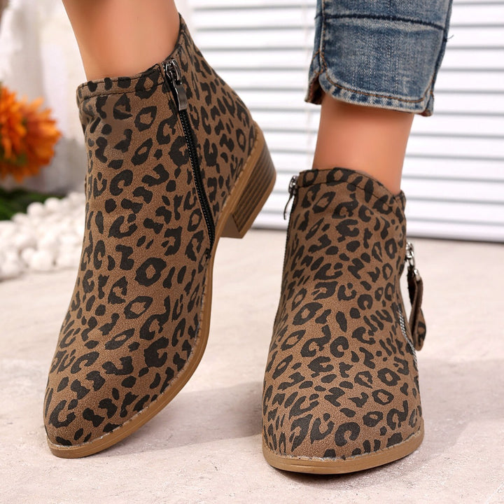 Women's ankle boots with an elegant leopard pattern and a stylish zipper Lune London