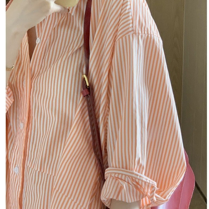Chemise femme surdimensionnée blouse avec motif rayé et détails de bouton Chic & Stil