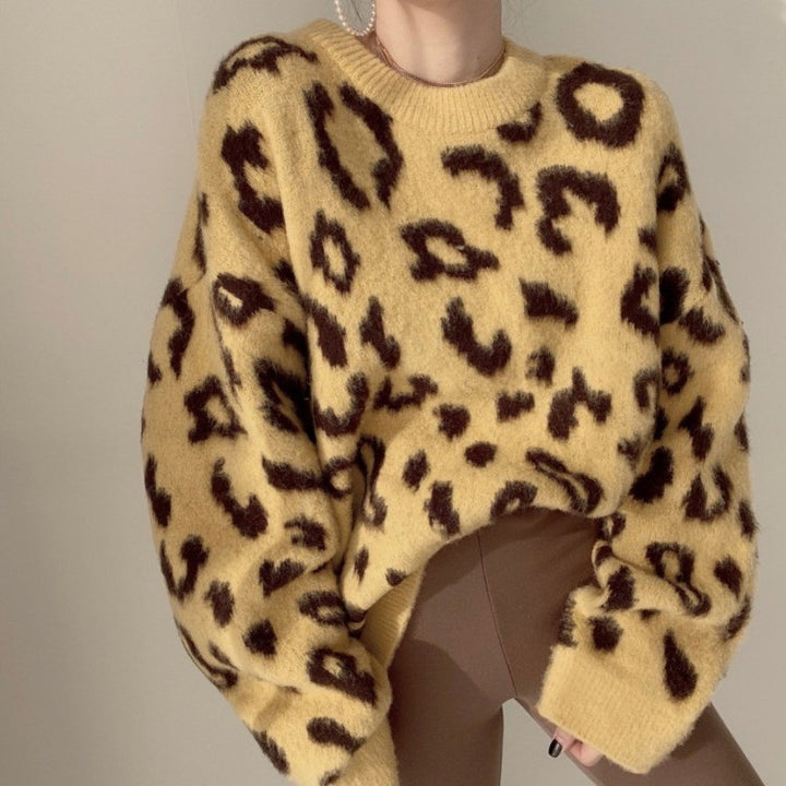 Ladies Large Chic Animal Print Design Sweater