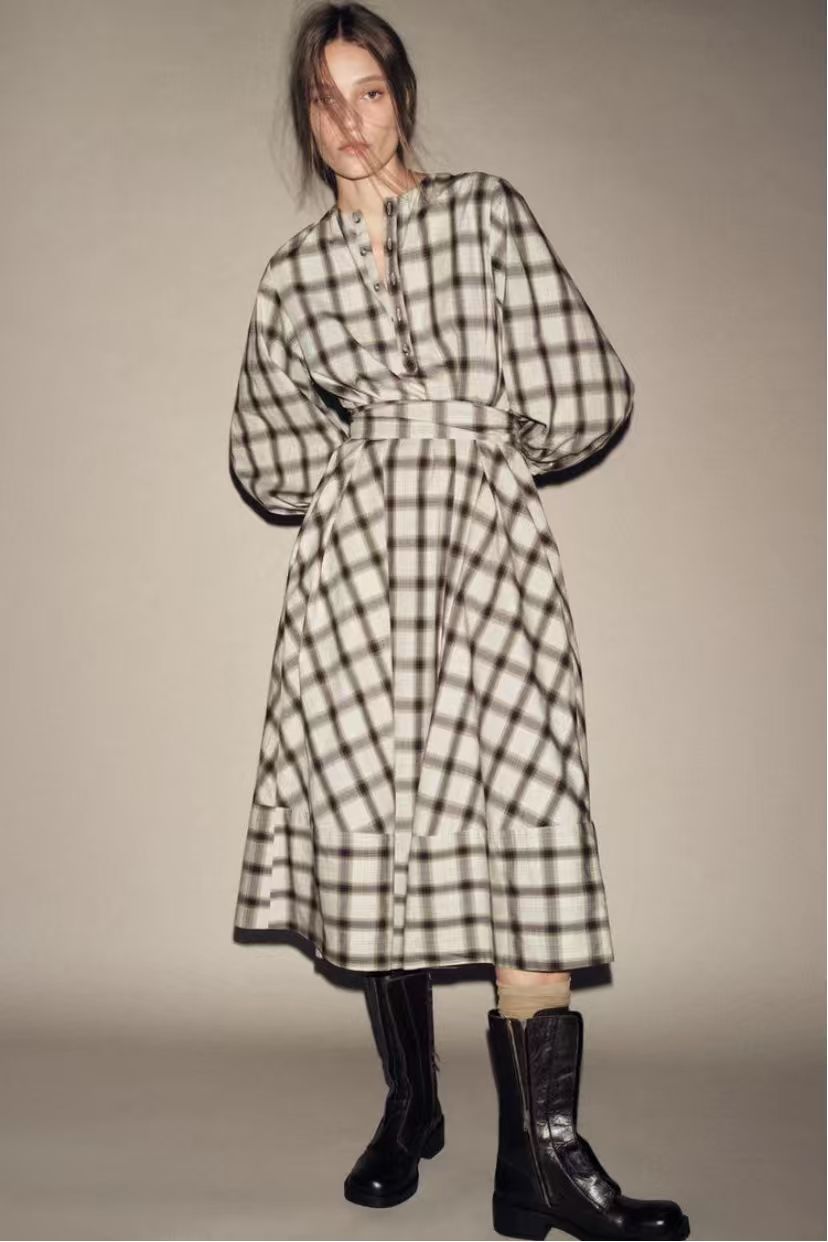 Robe maxi à carreaux pour femmes avec ceinture Chic & Stil