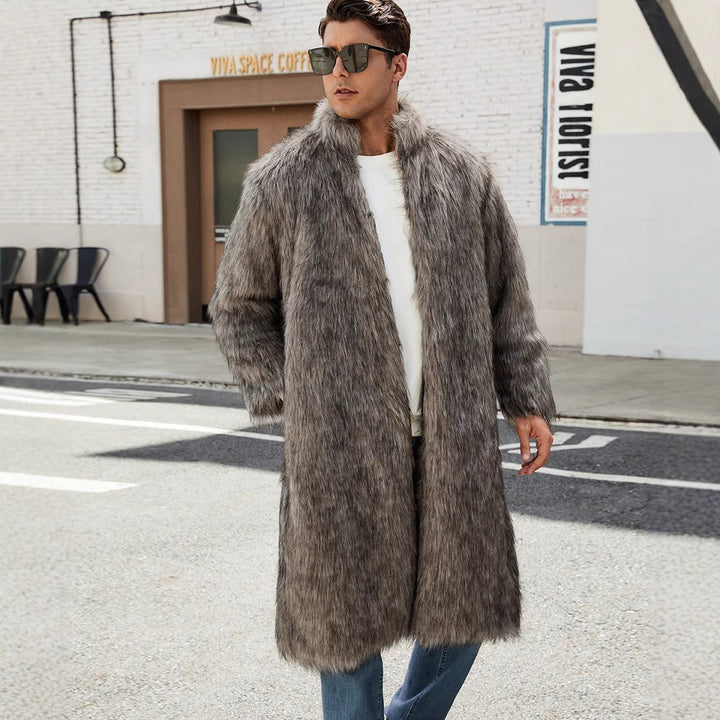 Men Elegant and Cozy Long Coat in Faux Fur Lune London