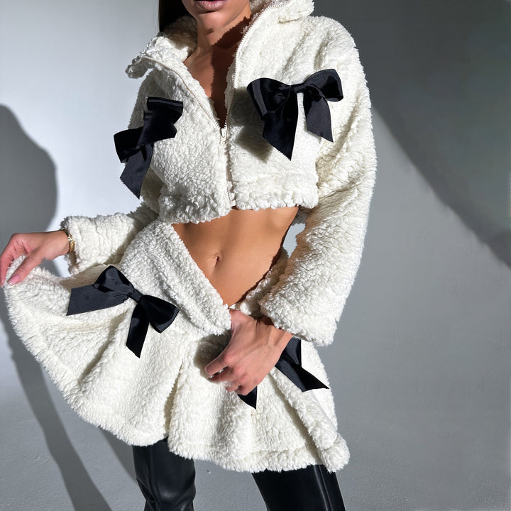 Stylish hooded jacket for women with decorative knots and a voluminous fit Lune London