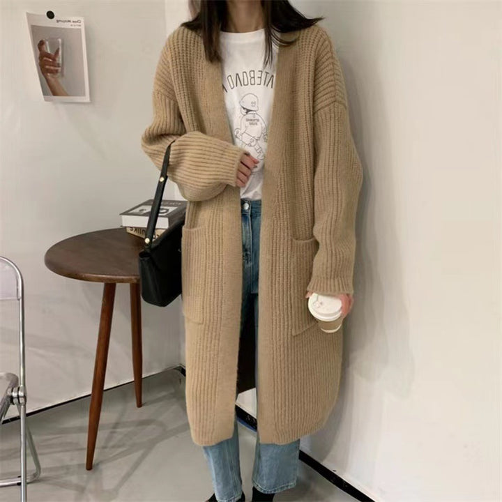 Women's knitted cardigan with a relaxed silhouette and deep pockets Lune London