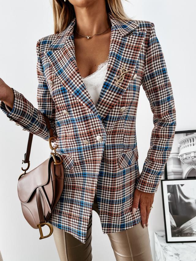 Veste pour femmes à motif à carreaux et détails élégants Chic & Stil