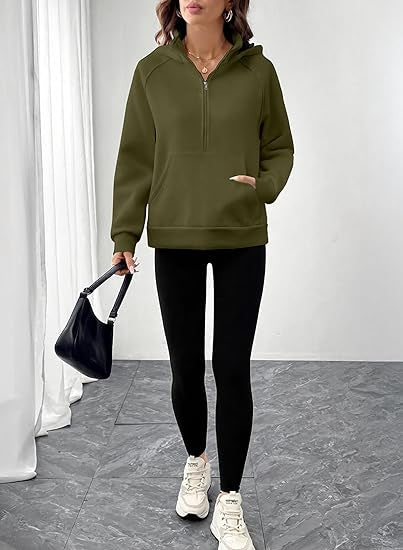 Pull à capuche de sport pour femmes avec cordon Chic & Stil