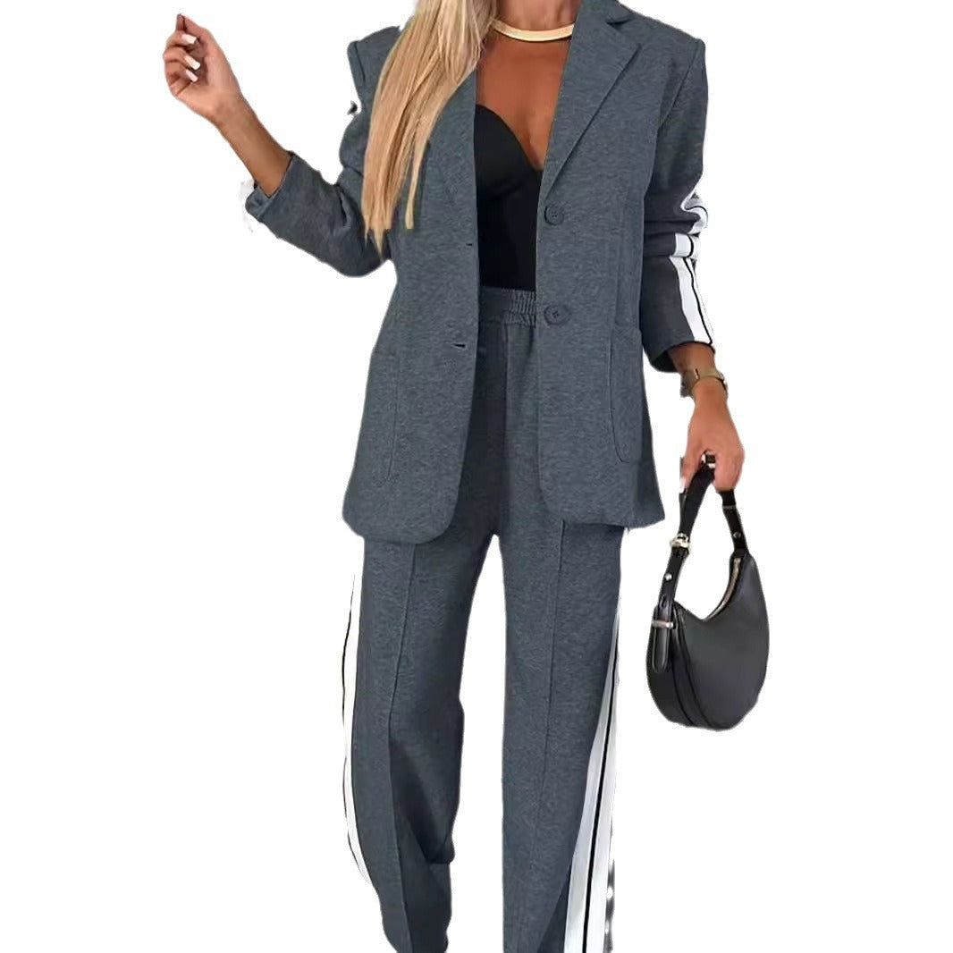 Blazer sportif pour femmes avec rayures latérales Chic & Stil