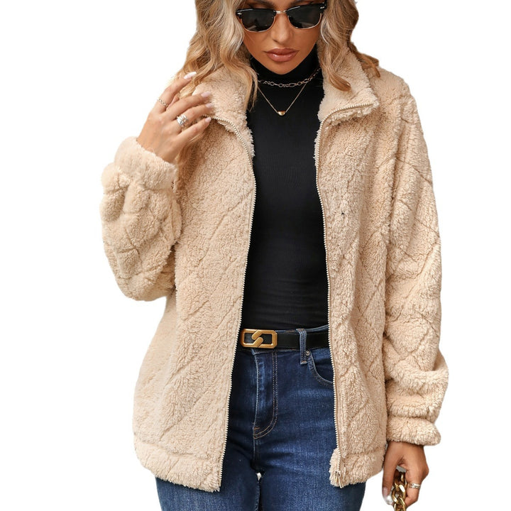 Ladies plush jacket with modern quilted details Lune London