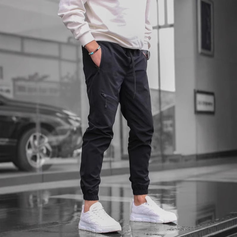 Light sporty pants for men with side zip pockets Lune London