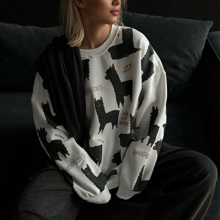 Casual sweatshirt for women with creative llama design Lune London