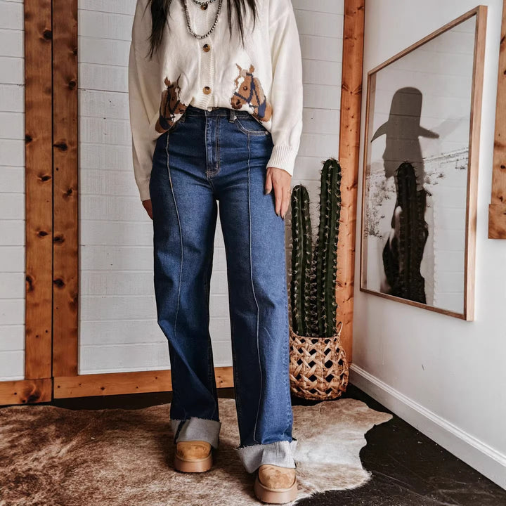 Women wide High-Waist jeans with unique contrast seams and casual look Lune London