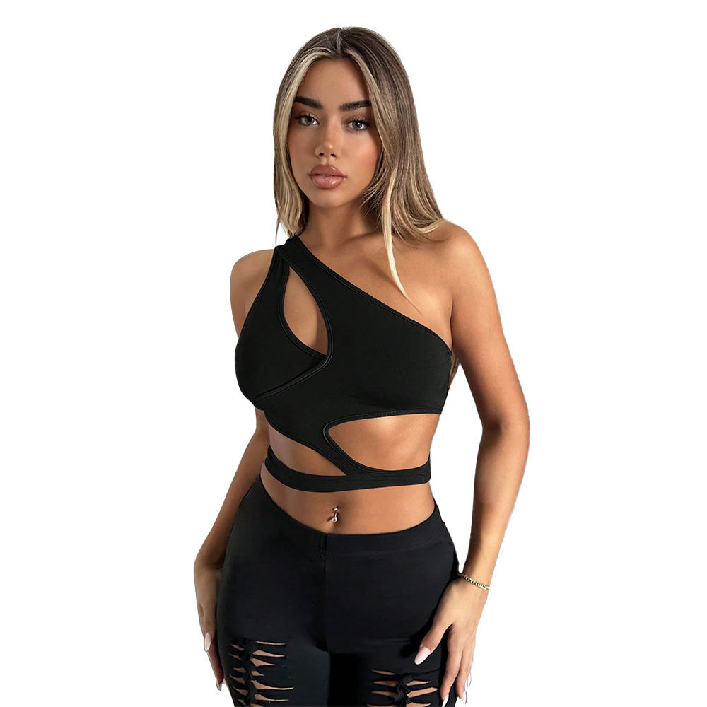 Asymmetrical crop top for women with cut-out details Chic & Stil