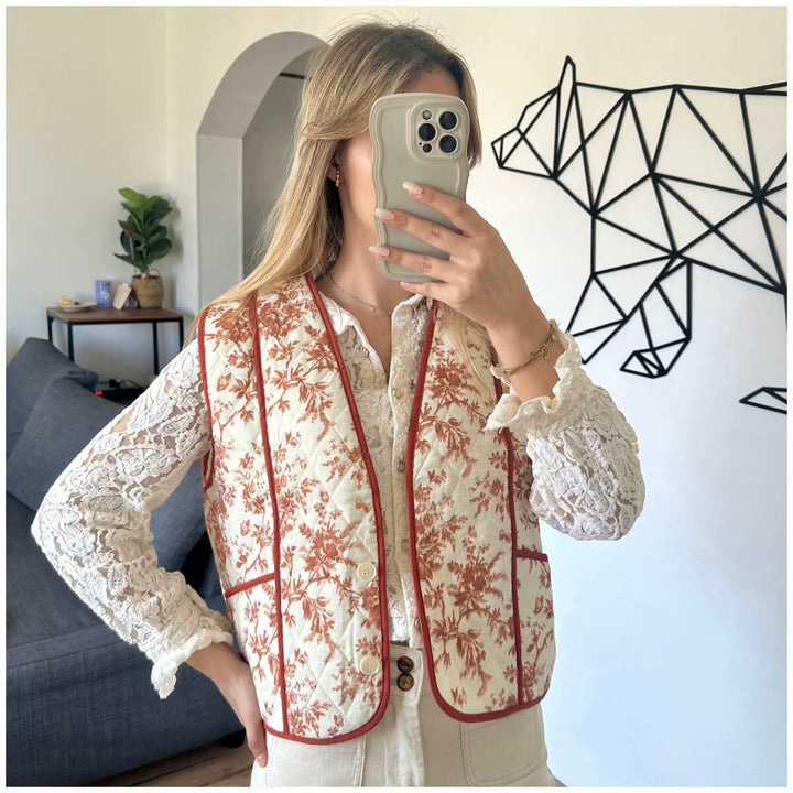 Women's vest with floral design and practical pockets Lune London