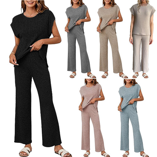 Comfortable knit loungewear set for women with wide sleeves and a relaxed fit Lune London