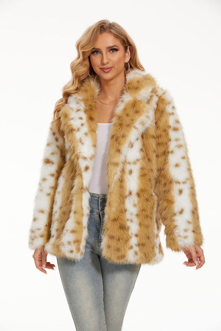 Ladies Cozy Faux Fur Coat with Relaxed Fit and Wide Collar Lune London