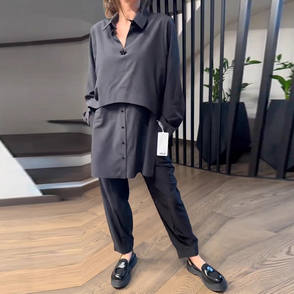 Costume décontracté pour femmes en deux pièces avec blouse et pantalon à la mode Chic & Stil