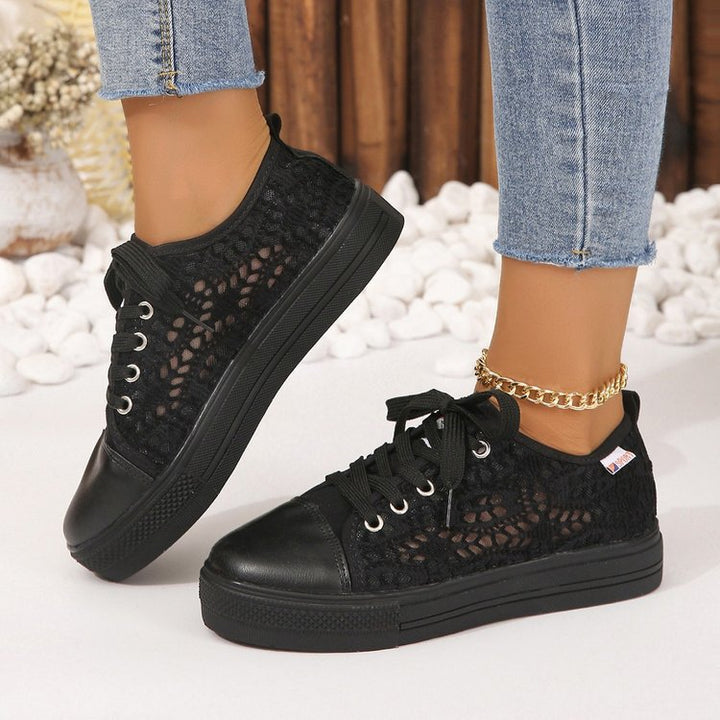 Women’S Sneakers with Delicate Lace Pattern and Non-Slip Sole Lune London
