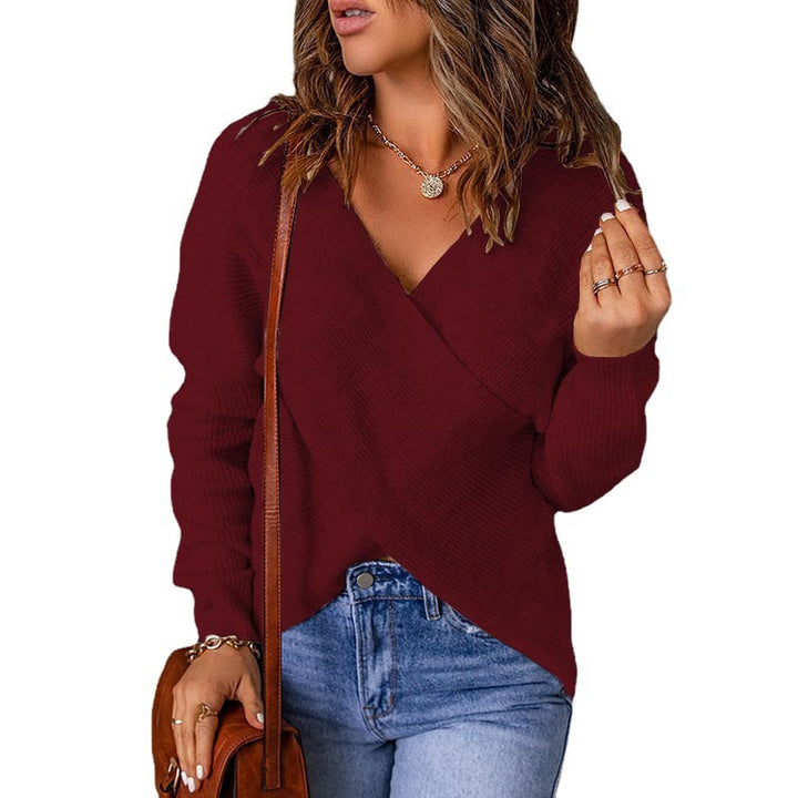 Casual pullover for women with deep V-neck and textured fabric Lune London