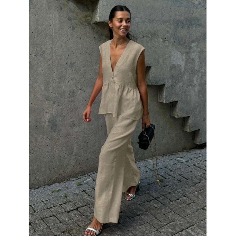Casual linen set for women with deep V-neck and wide-leg pants Lune London