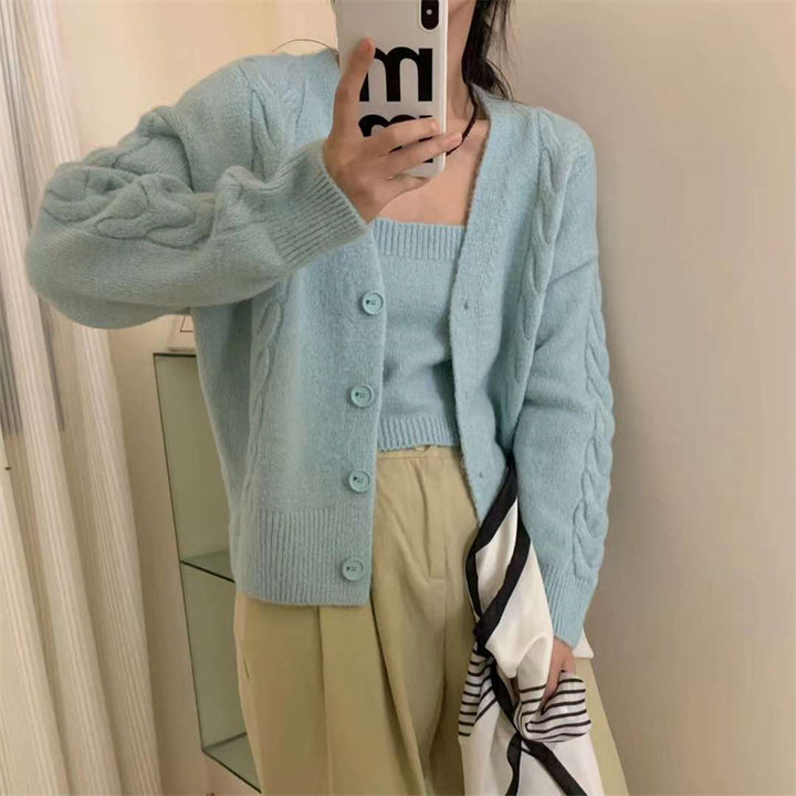 Cardigan pour femmes en maille torsadée avec patte de boutonnage et coupe élégante Chic & Stil