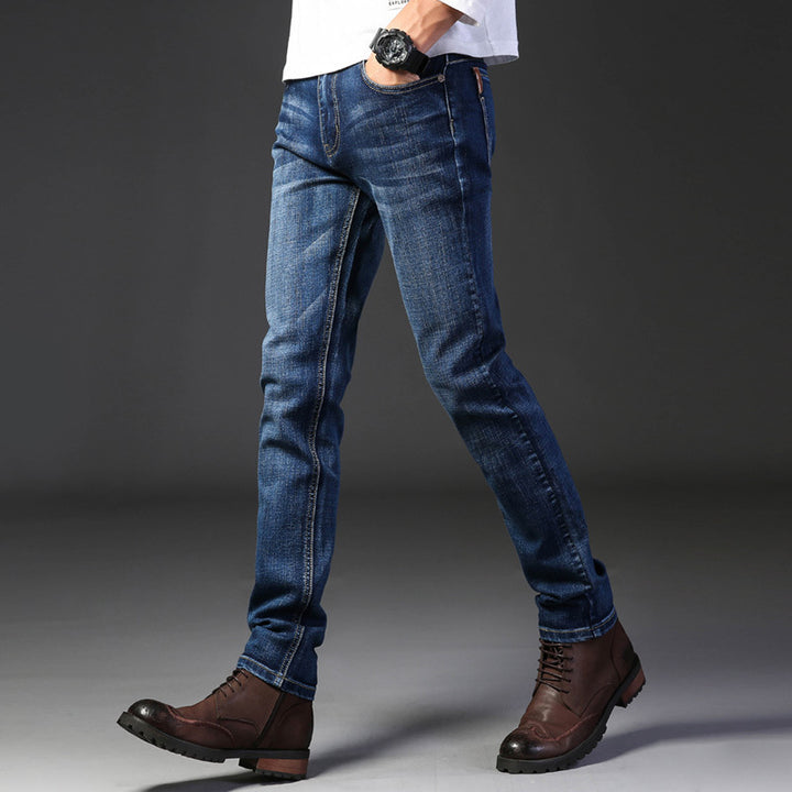 Men's slim fit jeans with a pleasant stretch content and modern details Lune London