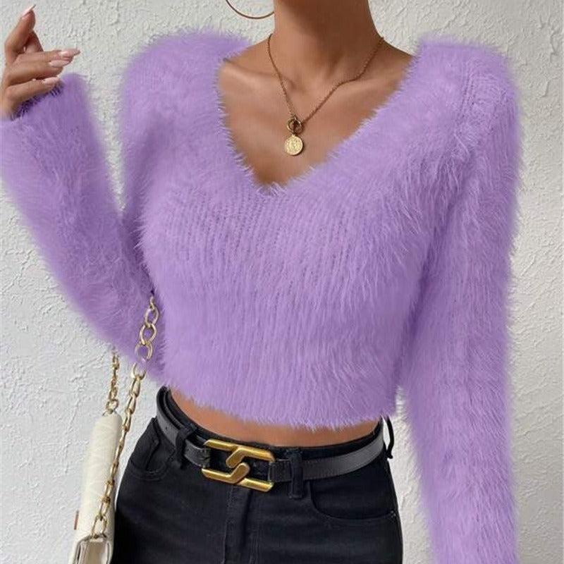 Woman soft V neck top in plush material Lune London