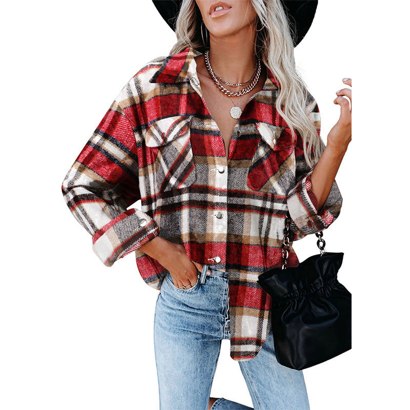 Oversized flannel shirt for women with checkered pattern and button details Lune London
