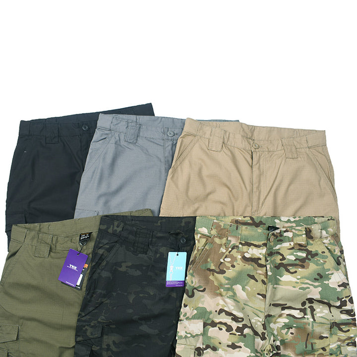 Men's cargo pants with multifunctional pockets and durable material Lune London