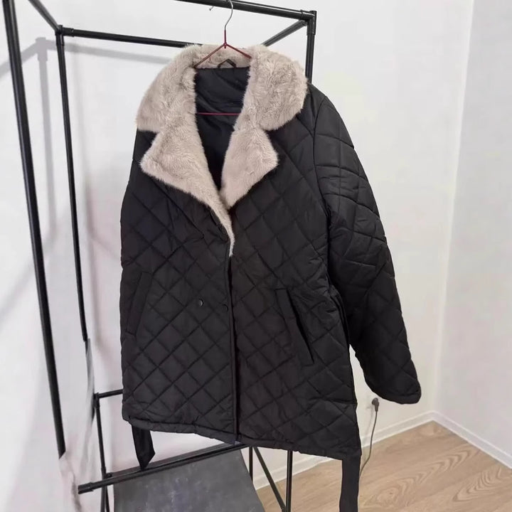 Women's quilted winter jacket with soft collar and practical pockets Lune London