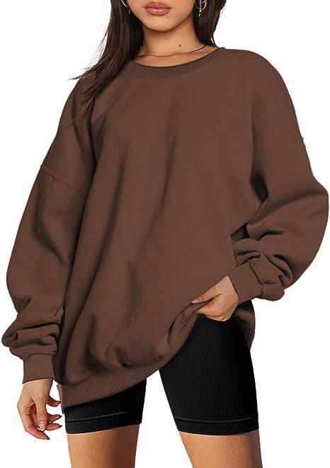 Oversized women's sweatshirt with simple sleeves Chic and Style