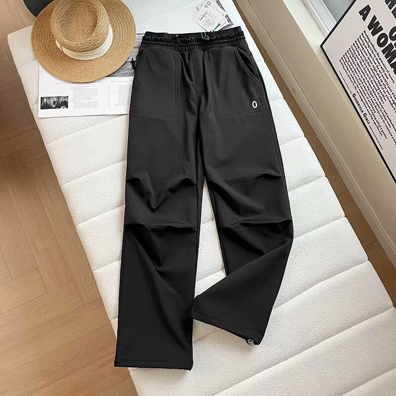 Pantalons de loisirs sportives pour femmes avec coupe innovante Chic & Stil