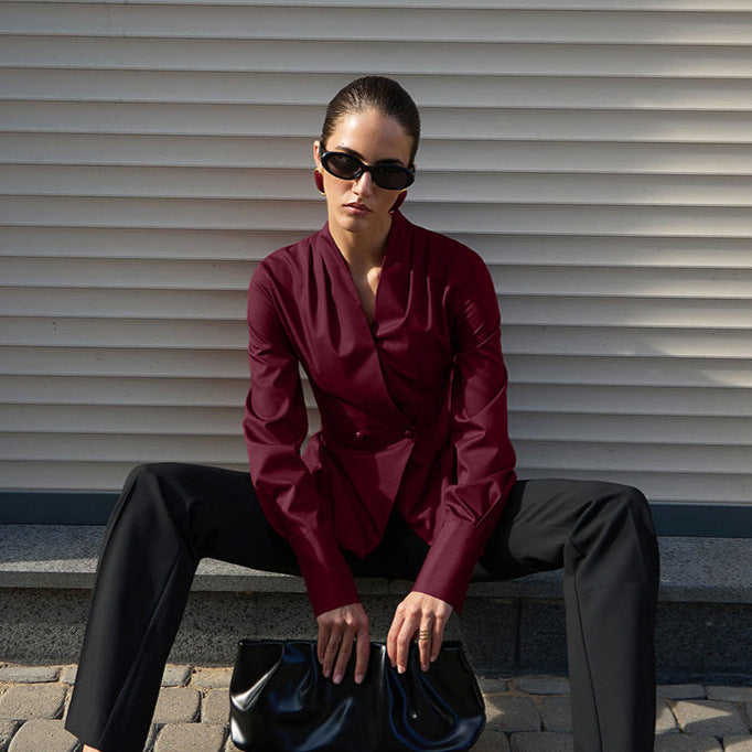 Fitted blazer jacket for women with stylish button details and a modern cut Lune London