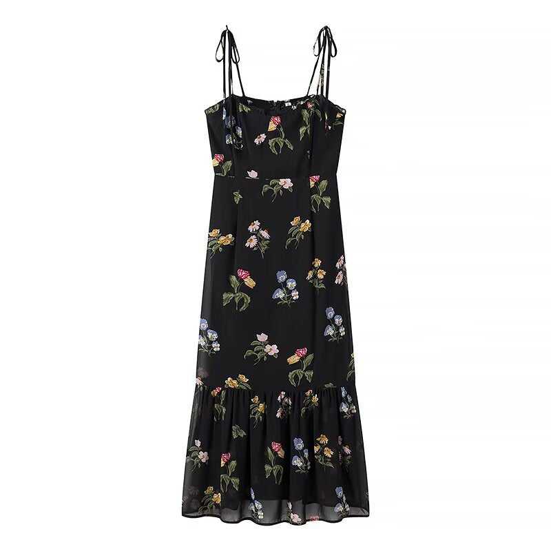 Maxi dress for women with floral design and adjustable spaghetti straps Lune London