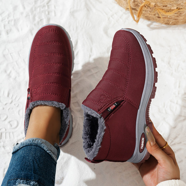 Ladies Comfortable Warm Lined Boot with Modern Chic Design and Style