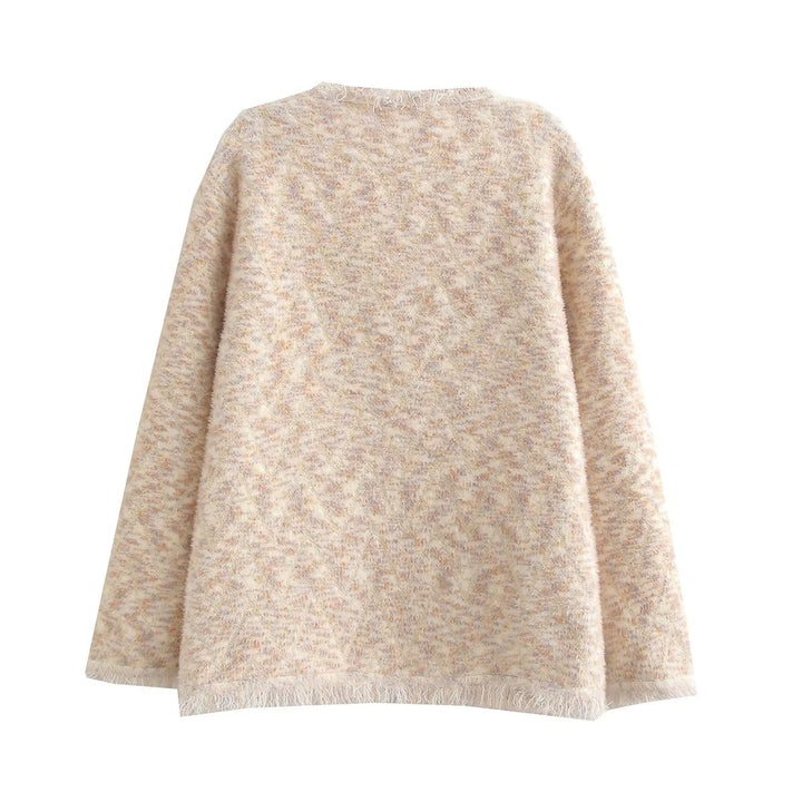 Women's fashion chunky knit cardigan with decorative V-neck and practical pockets Lune London