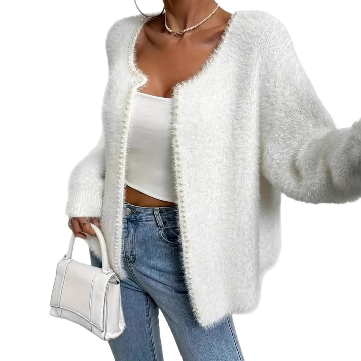 Ladies plush cardigan with pearl button and casual fit Lune London