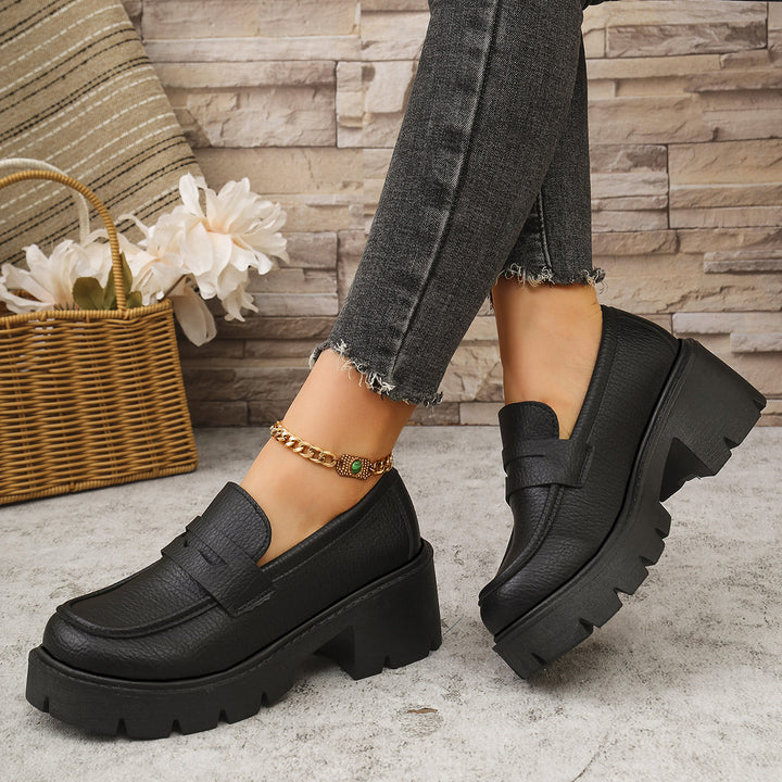 Wedge slippers for women with a profiled non-slip sole and chic and stylish design