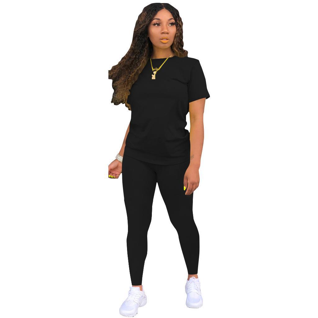 Women's sports set with T-shirt and leggings Lune London
