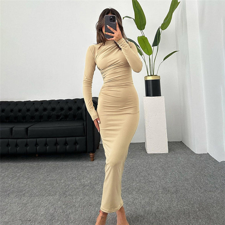 Robe ajustée à manches longues pour femmes avec fronces et design élégant Chic & Stil
