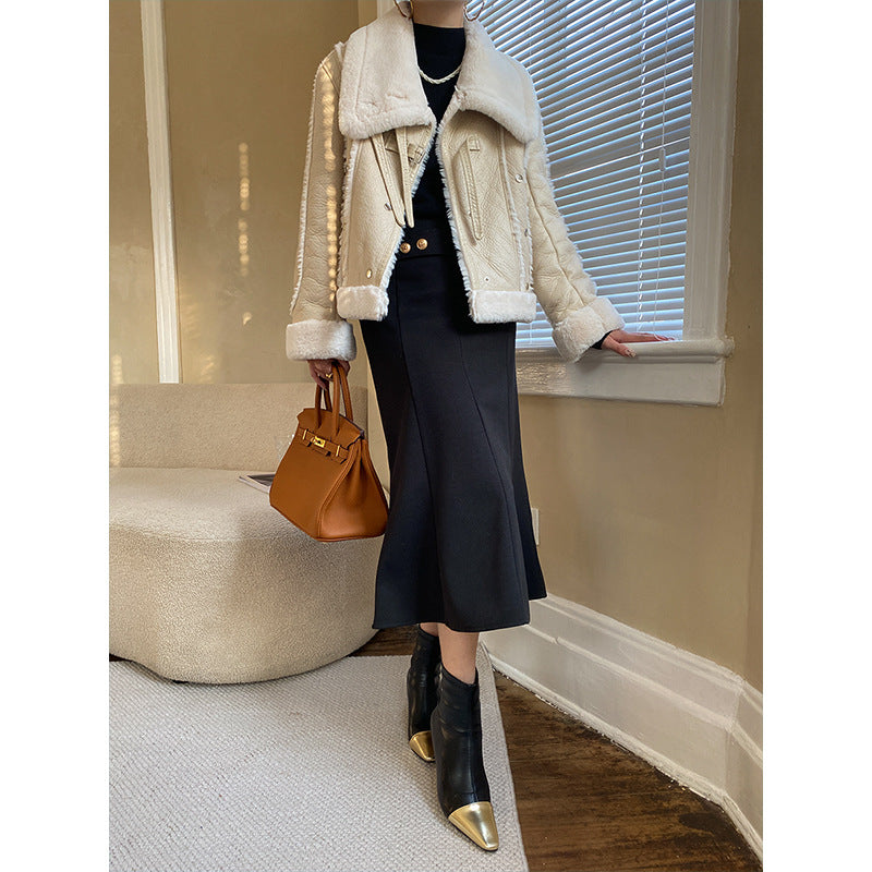 Ladies lambskin jacket with high-quality leather outer layer Chic & Stil