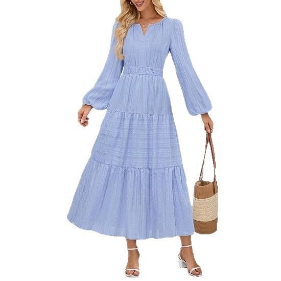 Robe maxi pour femmes avec de magnifiques manches bouffantes et une taille froncée Chic & Stil